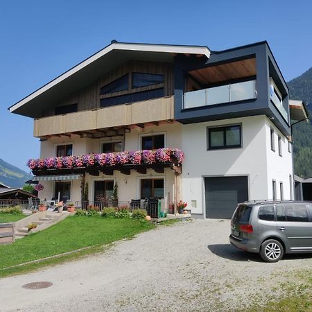 Haus Seppi Hotel Neukirchen am Grossvenediger Bagian luar foto