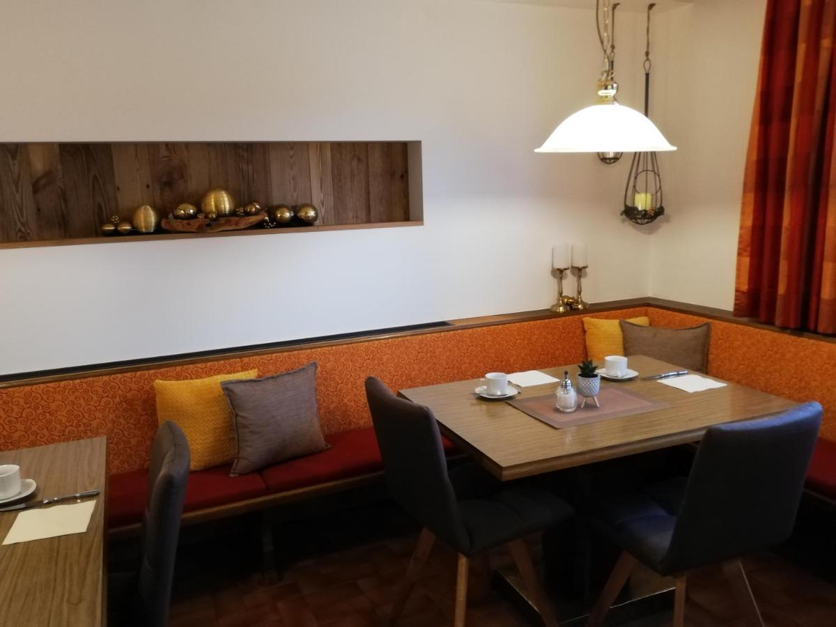 Haus Seppi Hotel Neukirchen am Grossvenediger Bagian luar foto